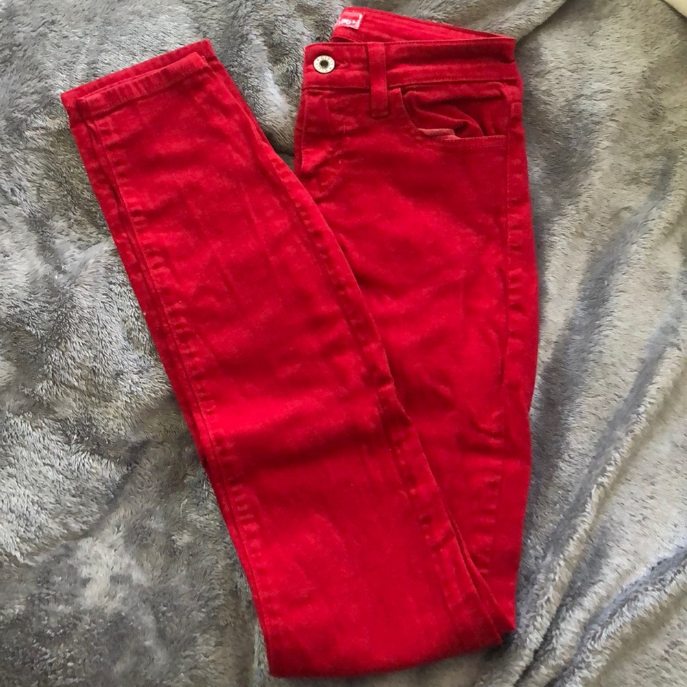 GUESS RED JEANS